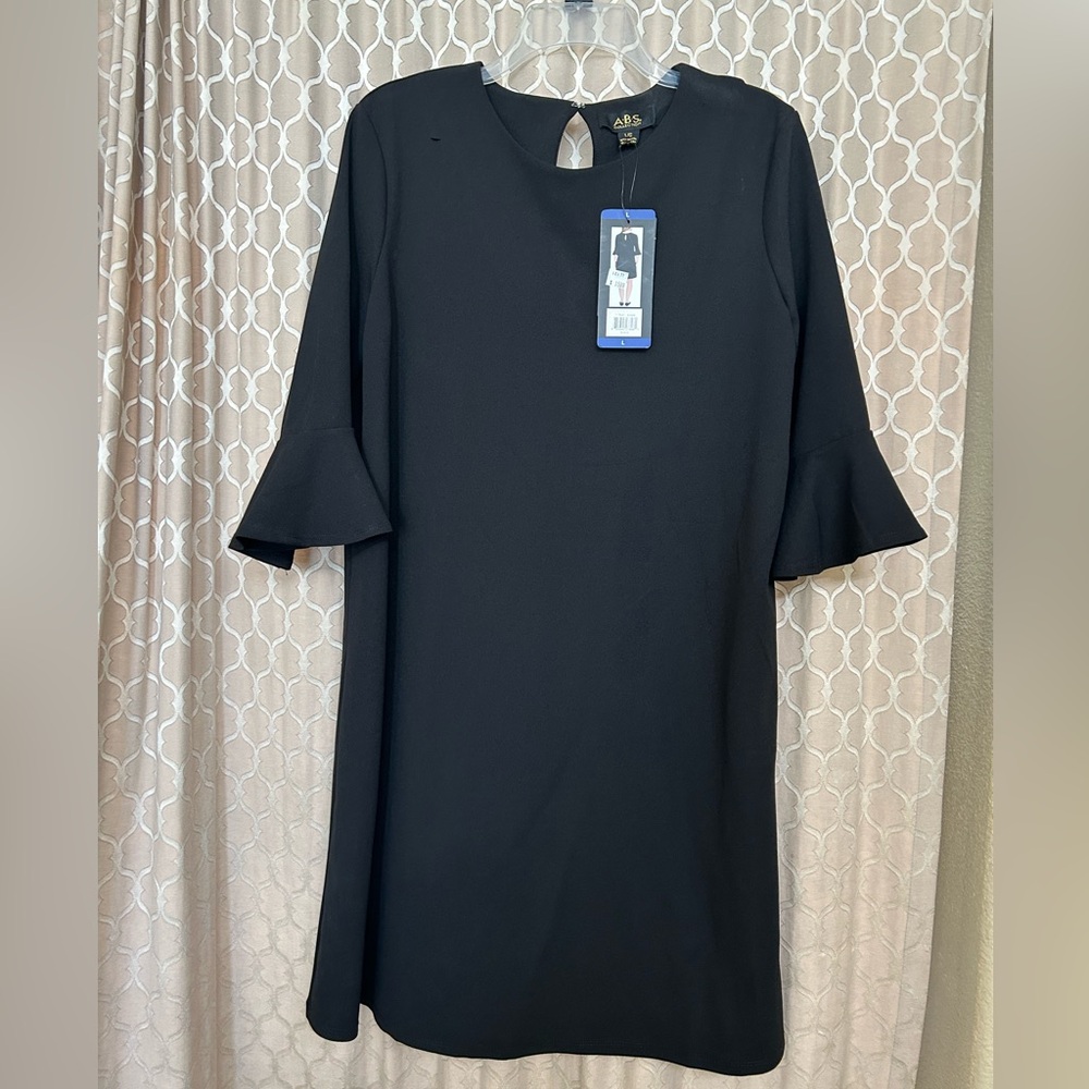 Chic Black Long Sleeve Dress with Flared Sleeves